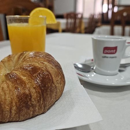 Hostal Los Manos Blanes Eksteriør bilde