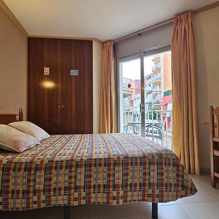 Hostal Los Manos Blanes Eksteriør bilde