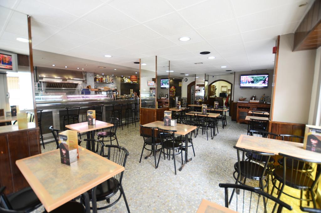 Hostal Los Manos Blanes Eksteriør bilde
